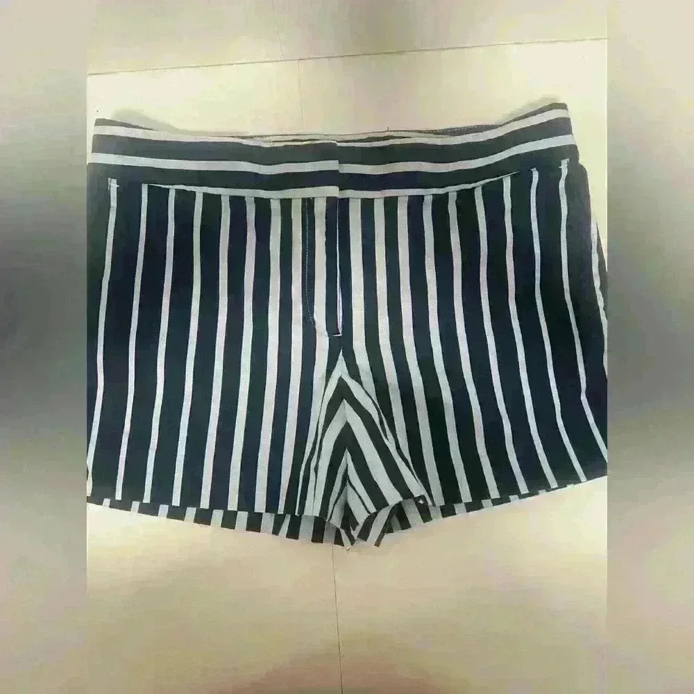 Ann Taylor LOFT Striped Shorts Size 12 - A20